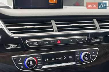 Внедорожник / Кроссовер Audi Q7 2017 в 