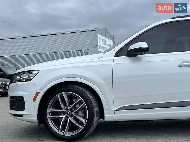Внедорожник / Кроссовер Audi Q7 2017 в Львове
