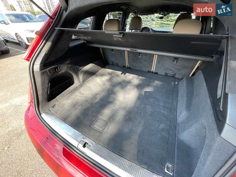 Внедорожник / Кроссовер Audi Q7 2020 в Киеве