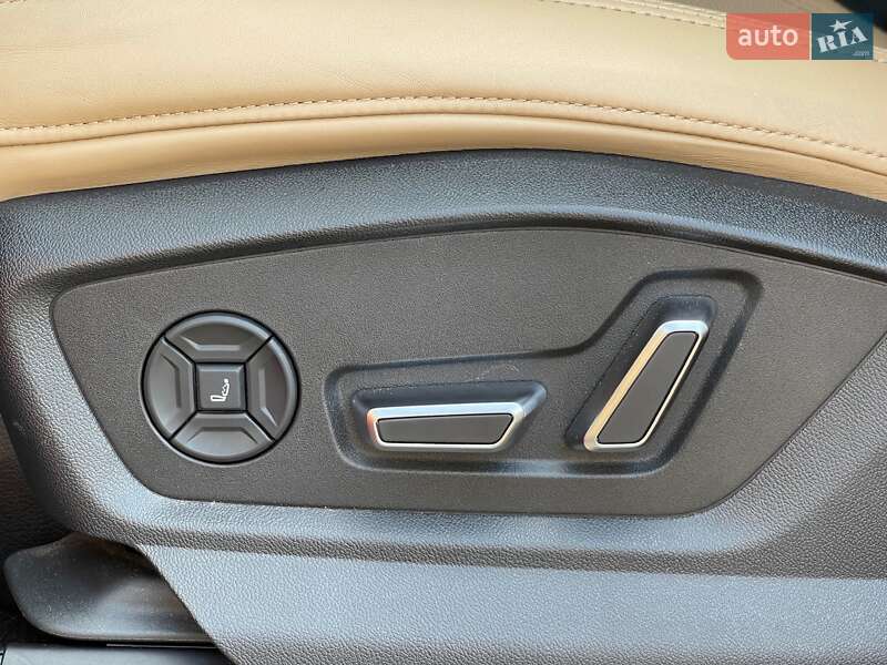 Внедорожник / Кроссовер Audi Q7 2020 в Киеве