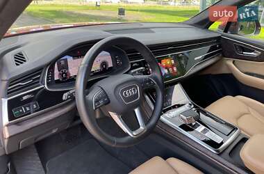 Позашляховик / Кросовер Audi Q7 2020 в 