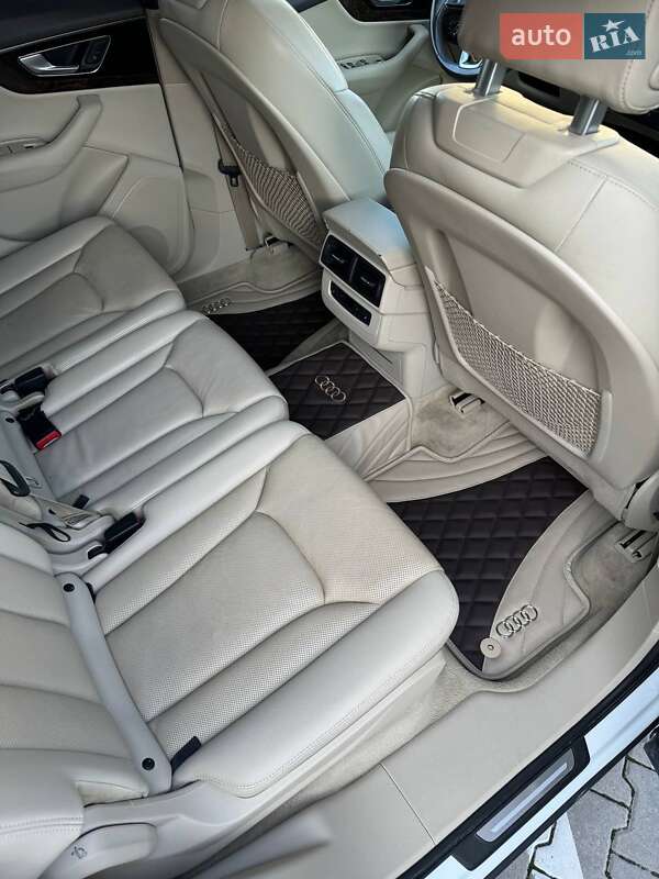 Позашляховик / Кросовер Audi Q7 2017 в Тернополі