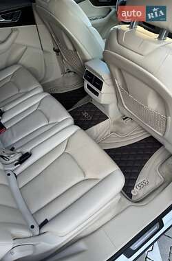 Внедорожник / Кроссовер Audi Q7 2017 в 