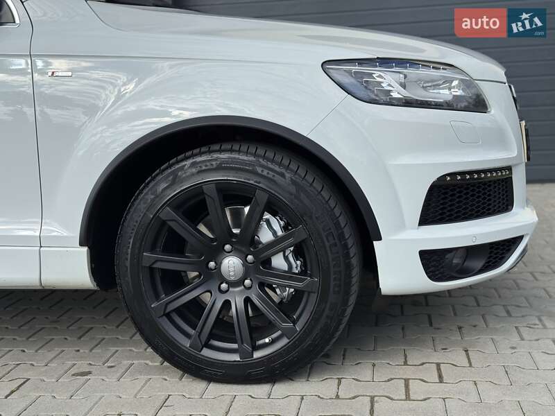 Внедорожник / Кроссовер Audi Q7 2012 в Стрые