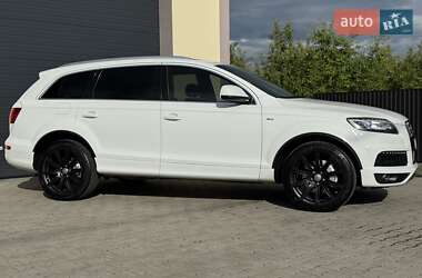 Внедорожник / Кроссовер Audi Q7 2012 в 