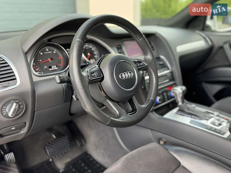 Внедорожник / Кроссовер Audi Q7 2012 в Стрые