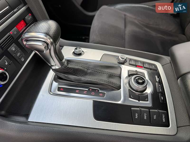 Внедорожник / Кроссовер Audi Q7 2012 в Стрые