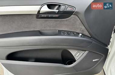 Внедорожник / Кроссовер Audi Q7 2012 в 