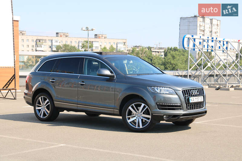 Внедорожник / Кроссовер Audi Q7 2014 в Киеве