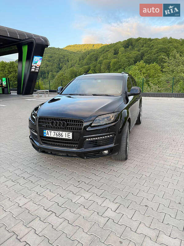 Позашляховик / Кросовер Audi Q7 2006 в Яремчі