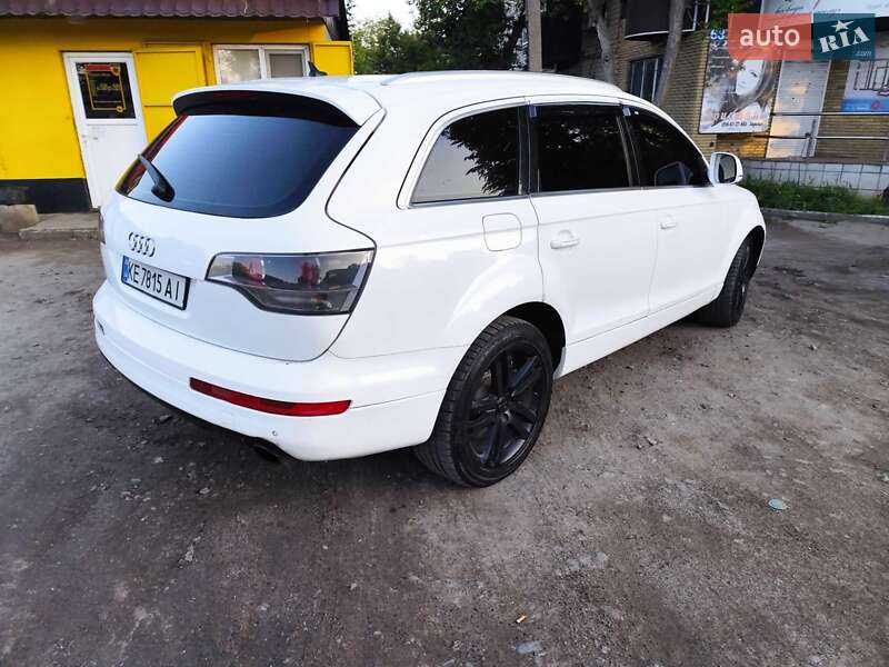 Внедорожник / Кроссовер Audi Q7 2006 в Пятихатках фото 6 Внедорожник / Кроссовер Audi Q7 2006 в Пятихатках