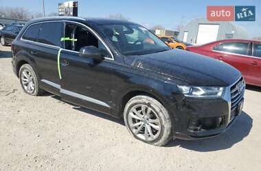 Внедорожник / Кроссовер Audi Q7 2017 в 