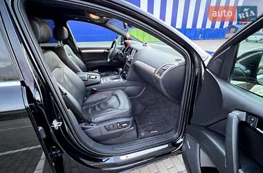 Внедорожник / Кроссовер Audi Q7 2010 в 