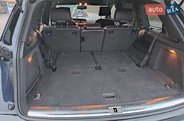 Внедорожник / Кроссовер Audi Q7 2010 в 