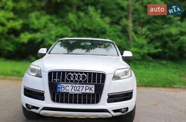 Позашляховик / Кросовер Audi Q7 2011 в 