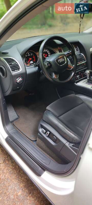 Позашляховик / Кросовер Audi Q7 2011 в Львові
