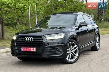 Внедорожник / Кроссовер Audi Q7 2019 в 