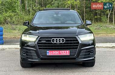 Внедорожник / Кроссовер Audi Q7 2019 в 
