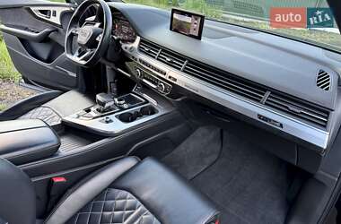 Внедорожник / Кроссовер Audi Q7 2019 в 