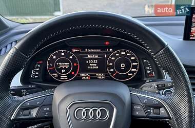 Внедорожник / Кроссовер Audi Q7 2019 в 
