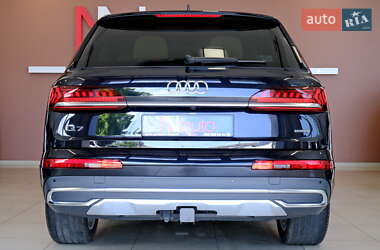 Внедорожник / Кроссовер Audi Q7 2020 в 