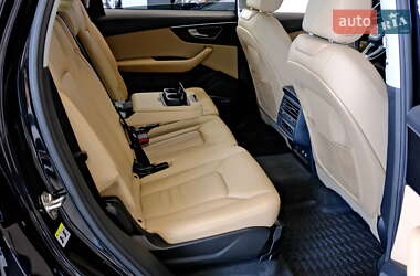 Внедорожник / Кроссовер Audi Q7 2020 в 