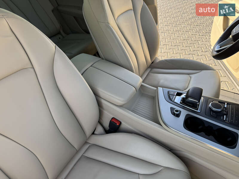 Внедорожник / Кроссовер Audi Q7 2018 в Николаеве