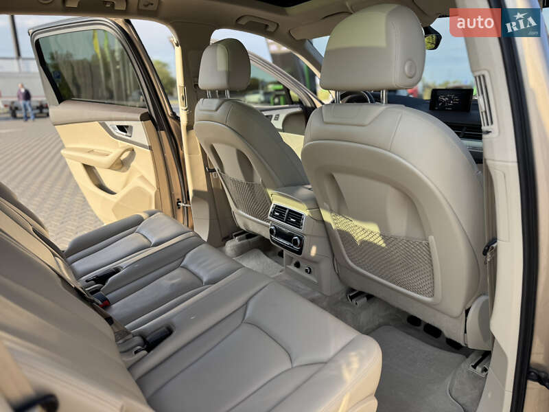 Внедорожник / Кроссовер Audi Q7 2018 в Николаеве