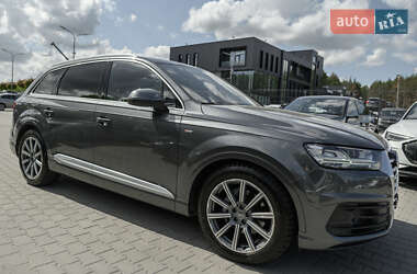 Внедорожник / Кроссовер Audi Q7 2018 в 