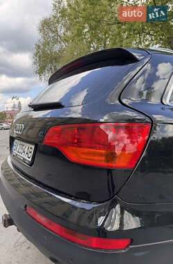 Внедорожник / Кроссовер Audi Q7 2006 в 