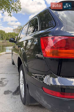 Внедорожник / Кроссовер Audi Q7 2006 в 