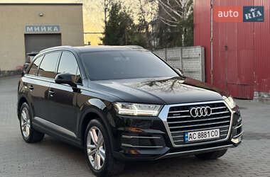 Внедорожник / Кроссовер Audi Q7 2015 в 