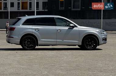 Внедорожник / Кроссовер Audi Q7 2019 в 