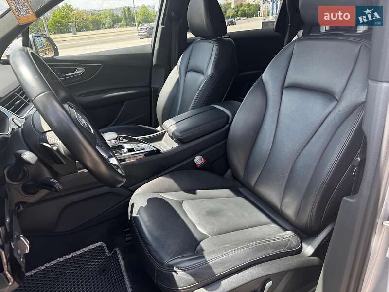 Внедорожник / Кроссовер Audi Q7 2019 в Харькове