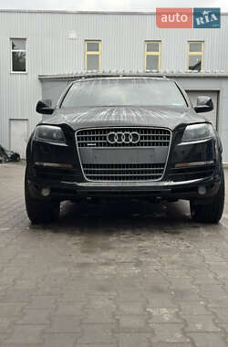 Позашляховик / Кросовер Audi Q7 2007 в 