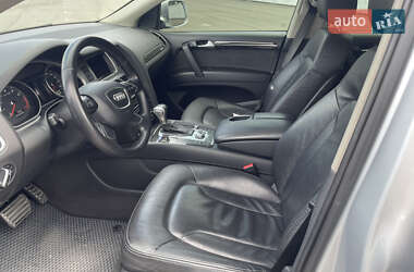 Внедорожник / Кроссовер Audi Q7 2012 в 