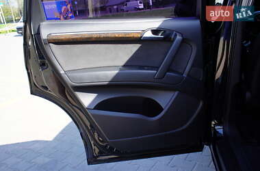Внедорожник / Кроссовер Audi Q7 2014 в 