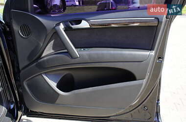 Внедорожник / Кроссовер Audi Q7 2014 в 