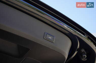 Внедорожник / Кроссовер Audi Q7 2014 в 