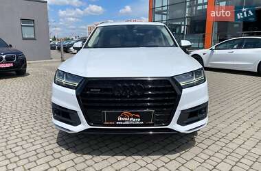 Внедорожник / Кроссовер Audi Q7 2017 в 