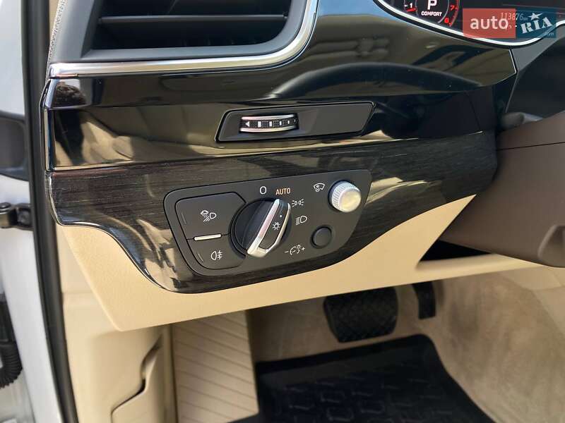 Внедорожник / Кроссовер Audi Q7 2017 в Львове