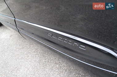 Позашляховик / Кросовер Audi Q7 2015 в 