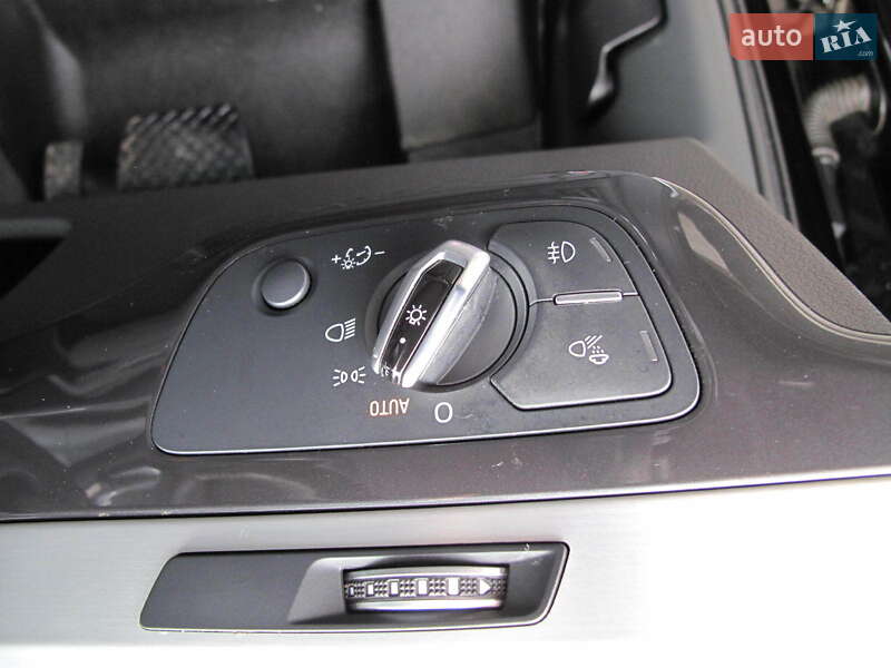 Внедорожник / Кроссовер Audi Q7 2015 в Киеве