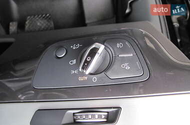 Позашляховик / Кросовер Audi Q7 2015 в 