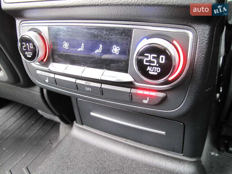 Внедорожник / Кроссовер Audi Q7 2015 в Киеве