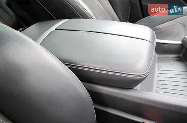 Позашляховик / Кросовер Audi Q7 2015 в 