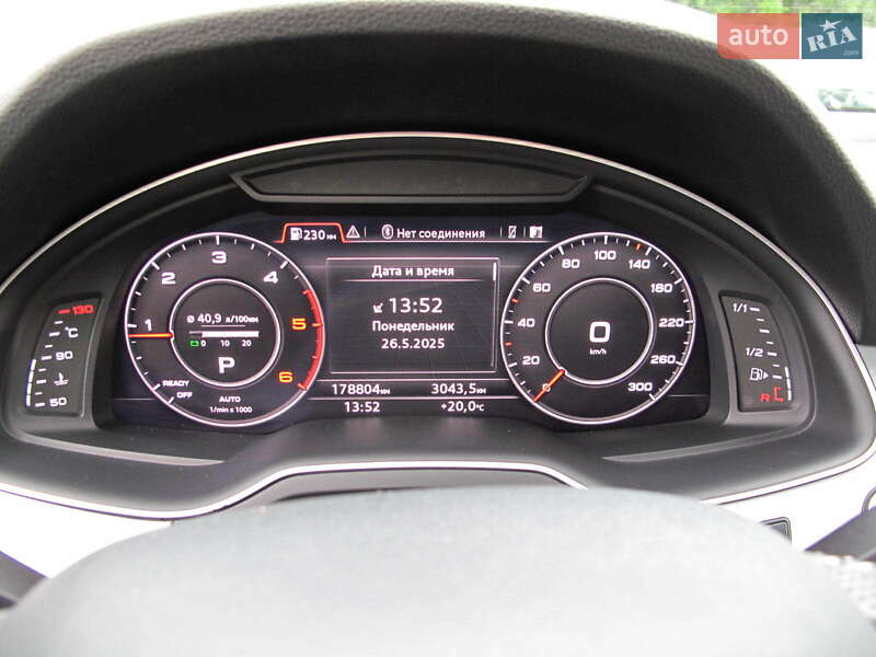 Внедорожник / Кроссовер Audi Q7 2015 в Киеве