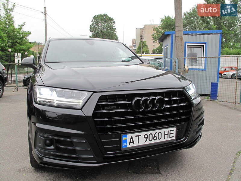 Внедорожник / Кроссовер Audi Q7 2015 в Киеве