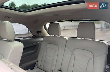 Позашляховик / Кросовер Audi Q7 2012 в 