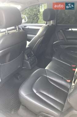 Внедорожник / Кроссовер Audi Q7 2011 в 